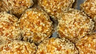 सर्दियों की मिठास — तिल खोया गुड़ के लड्डू 