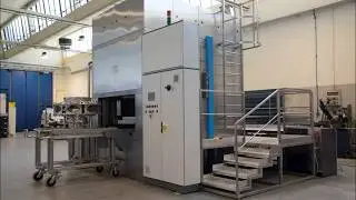 Lavaggio industriale con robot e riconoscimento visivo   -   Industrial washing with robot