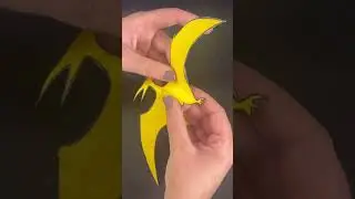 L&eacute;tosaurus!🦖🛩️ L&eacute;tat by si př&aacute;l každ&yacute; &ndash; i mal&yacute; pap&iacute;rov&yacute; dino&scaron;. Vystřihov&aacute;nky na dinoo.cz