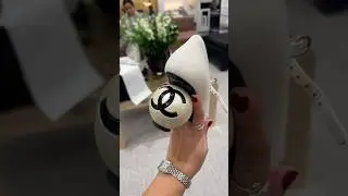 Chanel mary jane shoes 😍 love them&hellip; #chanel #chanelshoes #newcollection #chanelhaul  #maryjane