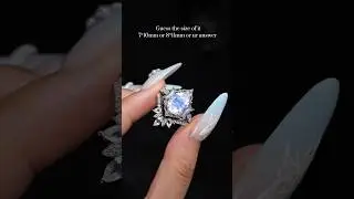 Take a look at this moonstone with an upgraded size! #diamond #moonstone#moonstonejewelry#crystals