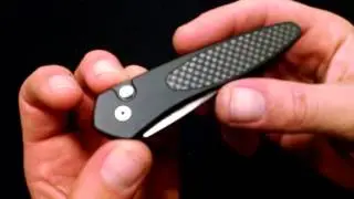 Probably the best California legal switchblade ever protech half breed