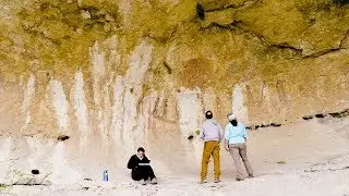 This Group Is Documenting Texas' Ancient Murals Before They're Wiped Out by Climate Change