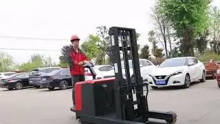 Reach Truck  Narrow Aisle Reach Forklift