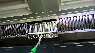Flammschutzfilter einsetzen mit E&T Lifter