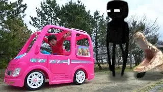 バービーの車でドライブしていたらエンダーマンが大激怒！？？