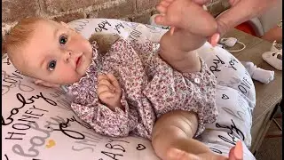 Reborn Nadia afternoon routine changing and feeding | reborn doll videos