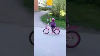 We ride bicycles. Let's play with Emma. #Shorts beta
