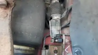 How to lower your 2nd gen Lincoln Mark VIII. Adjust ride height sensors Part 1.