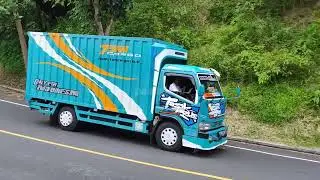 Mobil bus telolet calon artis baru nih