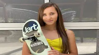 Nadia Scherer streetskate skateboarding