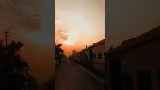 🌄#shorts #sunset #train #shortfeed #nature #youtubeshorts #viral #ytshorts #ytshort #views #1million