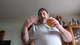 BLUEBERRY BLONDE. BROADHEAD BREWERY #beerlife #craftbeerreview #beer #review #blonde #craftbeer