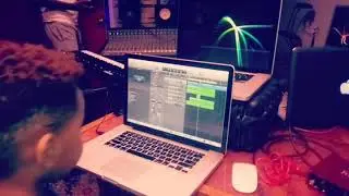 Micah Shaw JR in KDS Studios Orlando FL Cookin Up🎹🎚🎧🎶🔥🔥🔥
