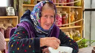 Grandma&rsquo;s Cooking in a Quiet Mountain Village