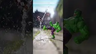 Hulk stub toe!! OW!!! #hulk #marvel #funny