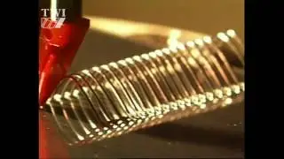 Mechanised wedge bonding