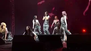 221122 Dreamcatcher (드림캐쳐) - Red Sun - Dreamcatcher [Apocalypse: Follow Us] in London (4k)