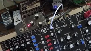 Behringer Minimoog controlling Moogerfooger mf-ring ring modulator