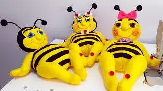Abelhinha peso de porta toda de fuxico.