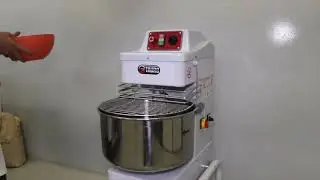 Malaxoare cu brat spiral capacitate intre 12 - 40 kg aluat