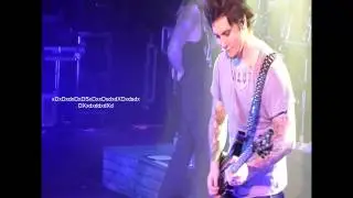 Synyster Gates fails (se equivoca en solo)