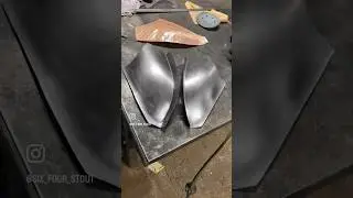 A bit of metalshaping on the stout. Tried a flexible pattern too. #metalshaping #beadrolling #cusom