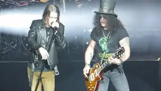 Slash feat. Myles Kennedy & The Conspirators 