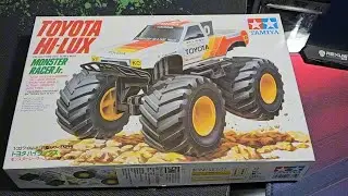 [ ミニ四駆 ] Tamiya Mini 4WD Toyota Hi-Lux Monster Racer Jr.