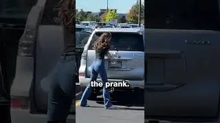 Shopping cart prank 😂