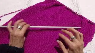 Cómo tejer y cerrar puntos en un chal a palillos 2 formas🌺🌺🌺