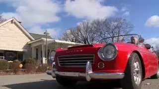 Vintage Datsun Fairlady Roadster Travels 30,000+Mile, Helps Owner to Recharge His Life