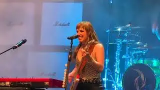 Halestorm - Everest [4K] live @ Gasometer, Vienna