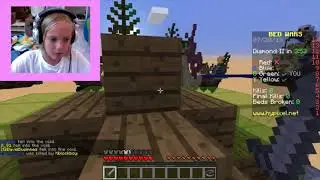 The Cursed Slinky - Minecraft Bed Wars