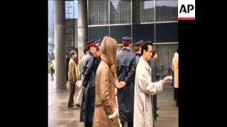 SYND 01/11/1970 ANTI-WAR DEMONSTRATORS MARCH TO CITY HALL WHERE THEY CLASH WITH A RIVAL GROUP