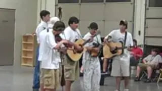 Mountain Cove Bluegrass playin  Cumberlan