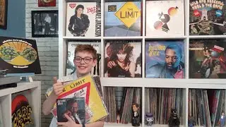 Lino sort ses dernières trouvailles ✨🎶😎📀💥🤓🌟⚡💫🎉💫✨🎵💿🔊💯
