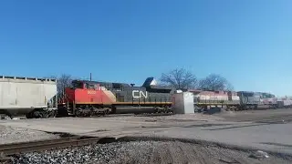 CSX 4792 BCRAIL 4642 CN 8022 SB