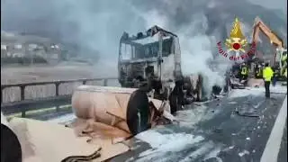 Tragico incidente in A22, lo schianto e poi l'incendio: due morti nel Veronese