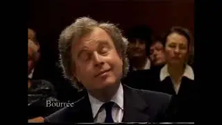 Andr&aacute;s Schiff plays 