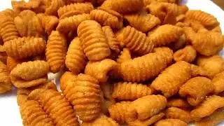Tea special kulkul recipe / namak pare recipe by sweet and spicy kitchen...