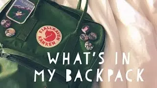 What's In My Backpack (Senior Year // 2016)