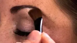Make Up Factory - How to apply Eye Shadow