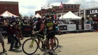 Alban Lakata wins the 2012 Leadville 100