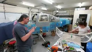 RV10: Cabin doors 22
