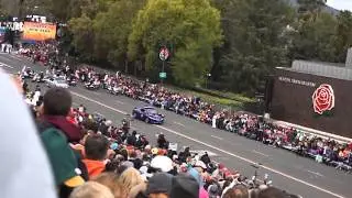 Police Clear Parade Route for 2013 Rose Parade