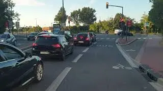 un beau couché de soleil sur une évacuation samu