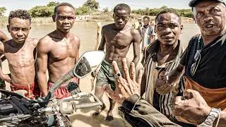 TENSION en el r&iacute;o | Madagascar | (S4/E5)