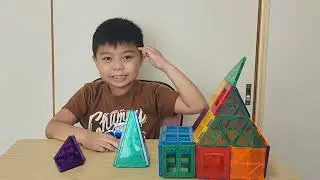 Building house using magnetic tiles