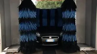 AUTOLAVAGGIO LA ROCCIA   QUARTO